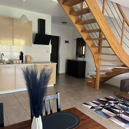 Apartamenty Adrenja Рови Екстериор снимка
