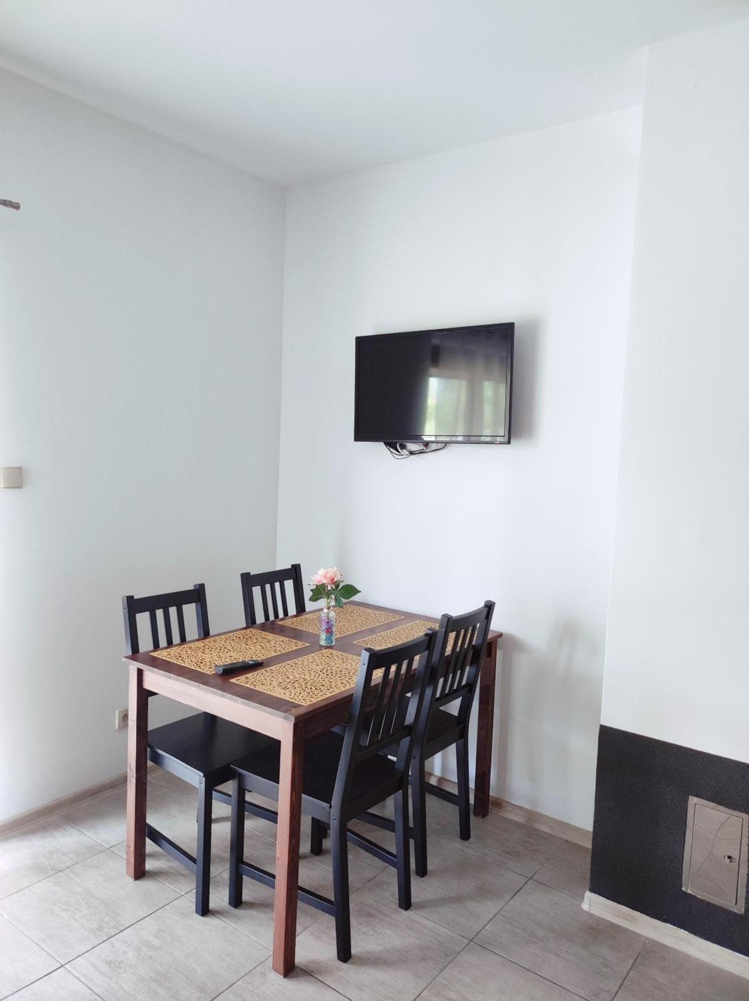 Apartamenty Adrenja Рови Екстериор снимка