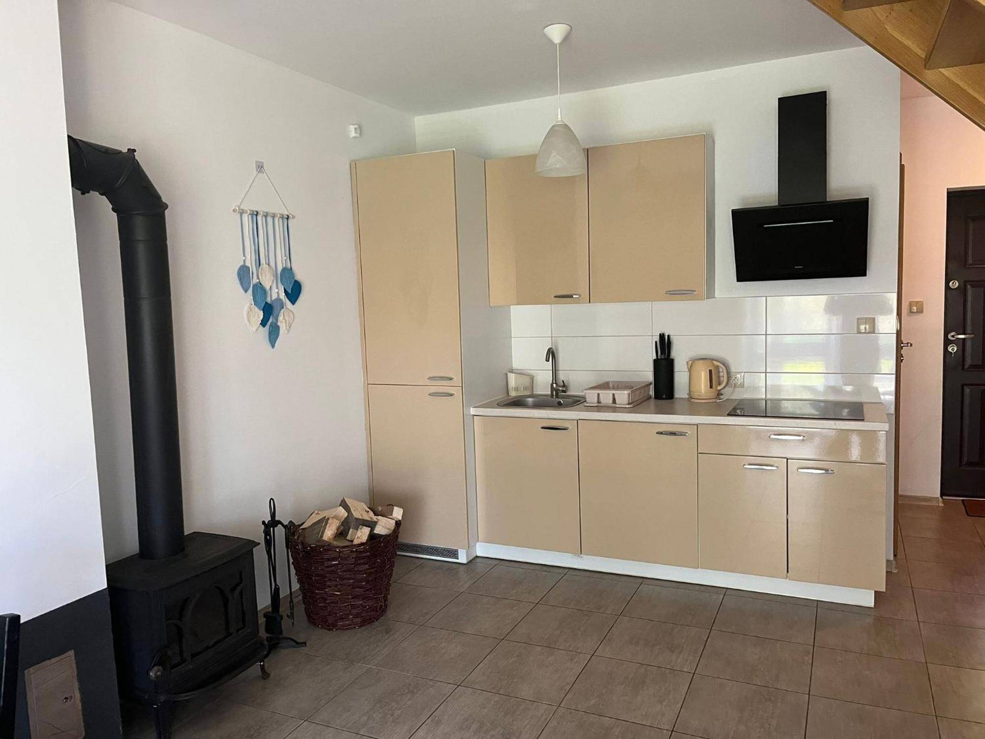 Apartamenty Adrenja Рови Екстериор снимка